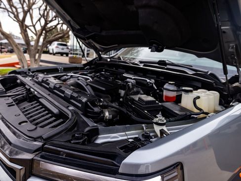 Used 2024 GMC Sierra 2500 AT4 w/ AT4 Premium Plus Package image 40