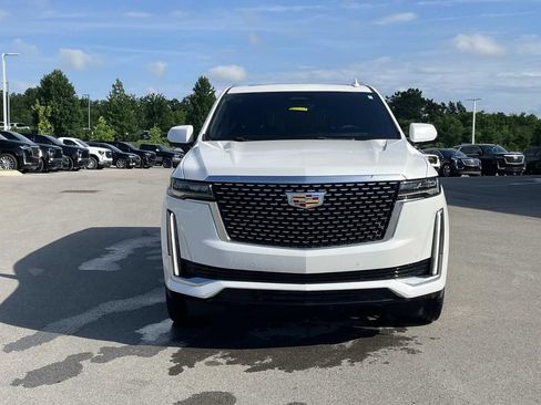 Used 2022 Cadillac Escalade Premium Luxury AWD/4WD image 8
