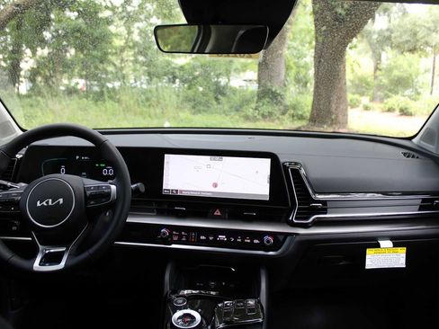 New 2025 Kia Sportage EX image 22