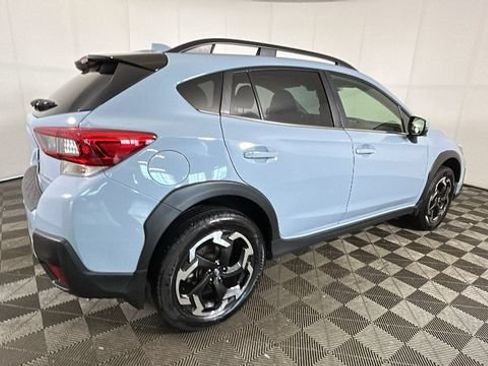Used 2022 Subaru Crosstrek 2.5i Limited w/ Moonroof Package 2 AWD/4WD image 2