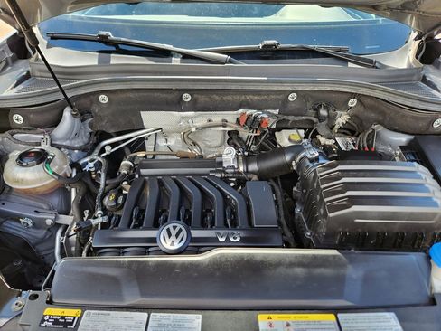 Used 2021 Volkswagen Atlas Cross Sport SE image 20