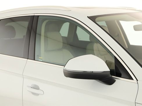 Certified 2023 Audi Q5 e Prestige w/ Prestige Package image 35