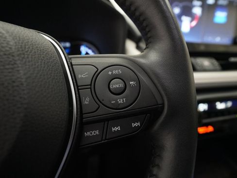 Used 2022 Toyota RAV4 Limited w/ Limited Grade Weather Package AWD/4WD image 19