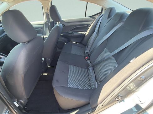 Used 2022 Nissan Versa S FWD image 15