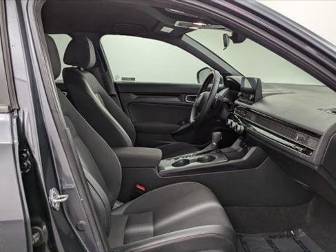 Used 2025 Honda Civic Sport image 21