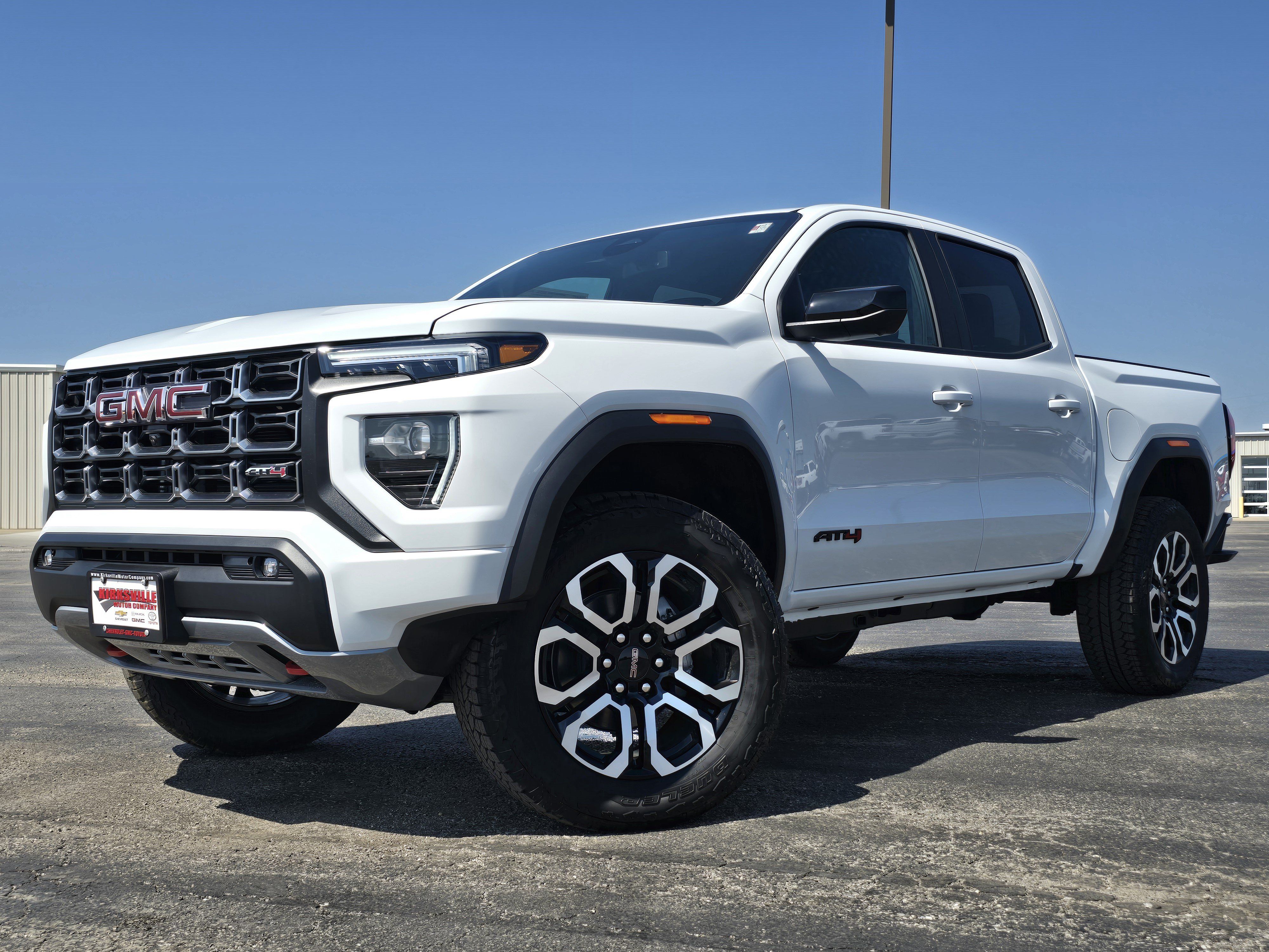 New 2026 GMC Canyon AT4 w/ Technology Plus Package AWD/4WD image 9