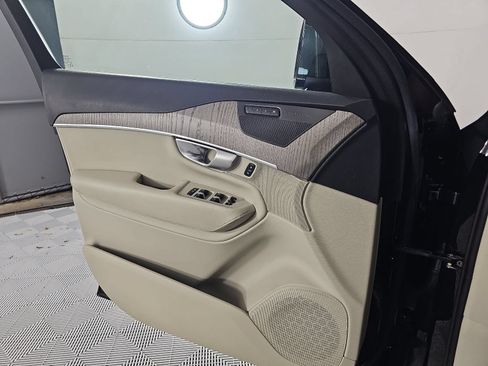 Used 2024 Volvo XC90 B6 Plus AWD/4WD image 27