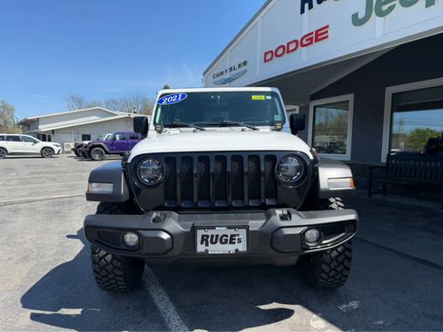 Used 2021 Jeep Wrangler Unlimited Sport AWD/4WD image 2