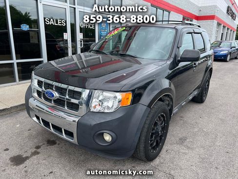 Used 2011 Ford Escape Limited w/ 302A Rapid Spec Order Code AWD/4WD image 1