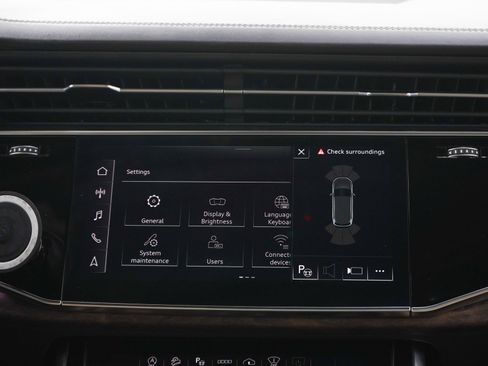 Used 2023 Audi Q7 3.0T Prestige AWD/4WD image 20