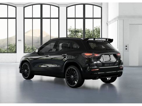 New 2025 Mercedes-Benz GLA 35 AMG 4MATIC image 39