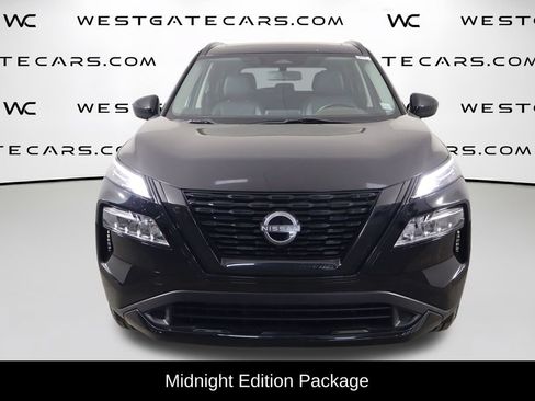 Used 2023 Nissan Rogue SV w/ SV Premium B Package FWD image 2