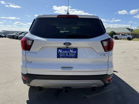 Used 2019 Ford Escape Titanium AWD/4WD image 6