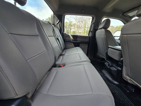 Used 2022 Ford F250 XL w/ Power Equipment Group image 14