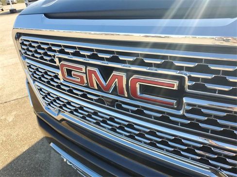 Certified 2020 GMC Sierra 1500 Denali w/ Denali Ultimate Package image 32