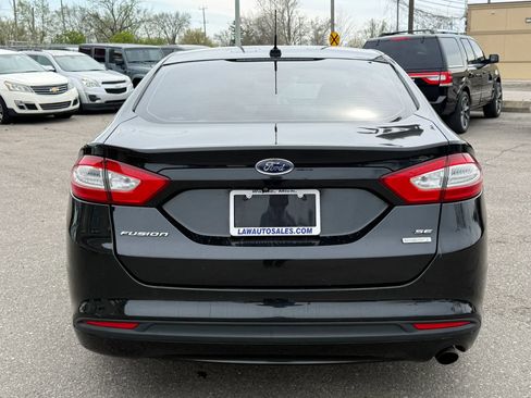 Used 2014 Ford Fusion SE w/ Equipment Group 202A FWD image 6