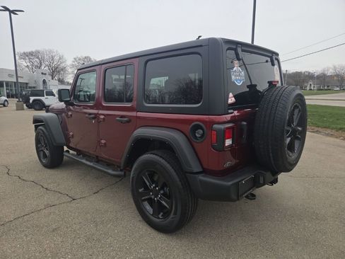 Used 2022 Jeep Wrangler Unlimited Sport image 5