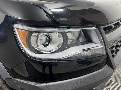 Used 2019 Chevrolet Colorado ZR2 w/ ZR2 Midnight Special Edition AWD/4WD image 12