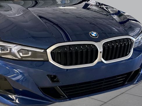 Used 2024 BMW 330i Sedan w/ Premium Package RWD image 29
