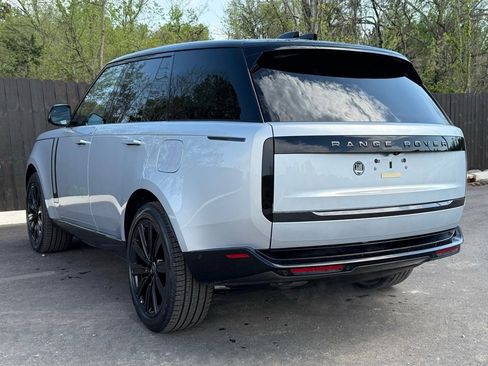 New 2025 Land Rover Range Rover SE AWD/4WD image 3