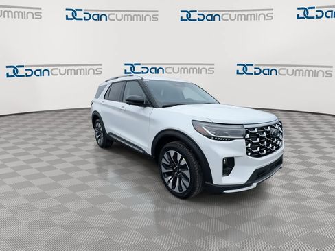 New 2026 Ford Explorer Platinum w/ LUX Leather Package AWD/4WD image 2