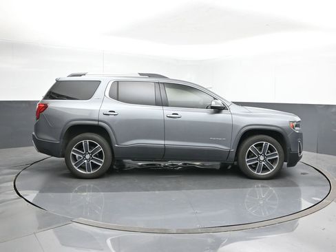 Used 2020 GMC Acadia SLT w/ Driver Alert Package II image 6