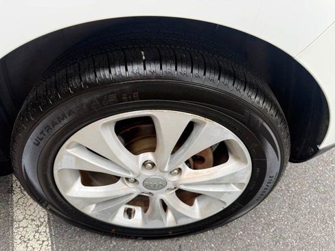 Used 2014 Kia Soul + FWD image 30