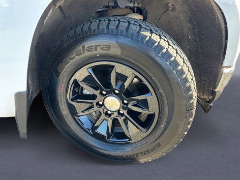 Used 2020 Chevrolet Silverado 1500 LT w/ All-Star Edition image 13