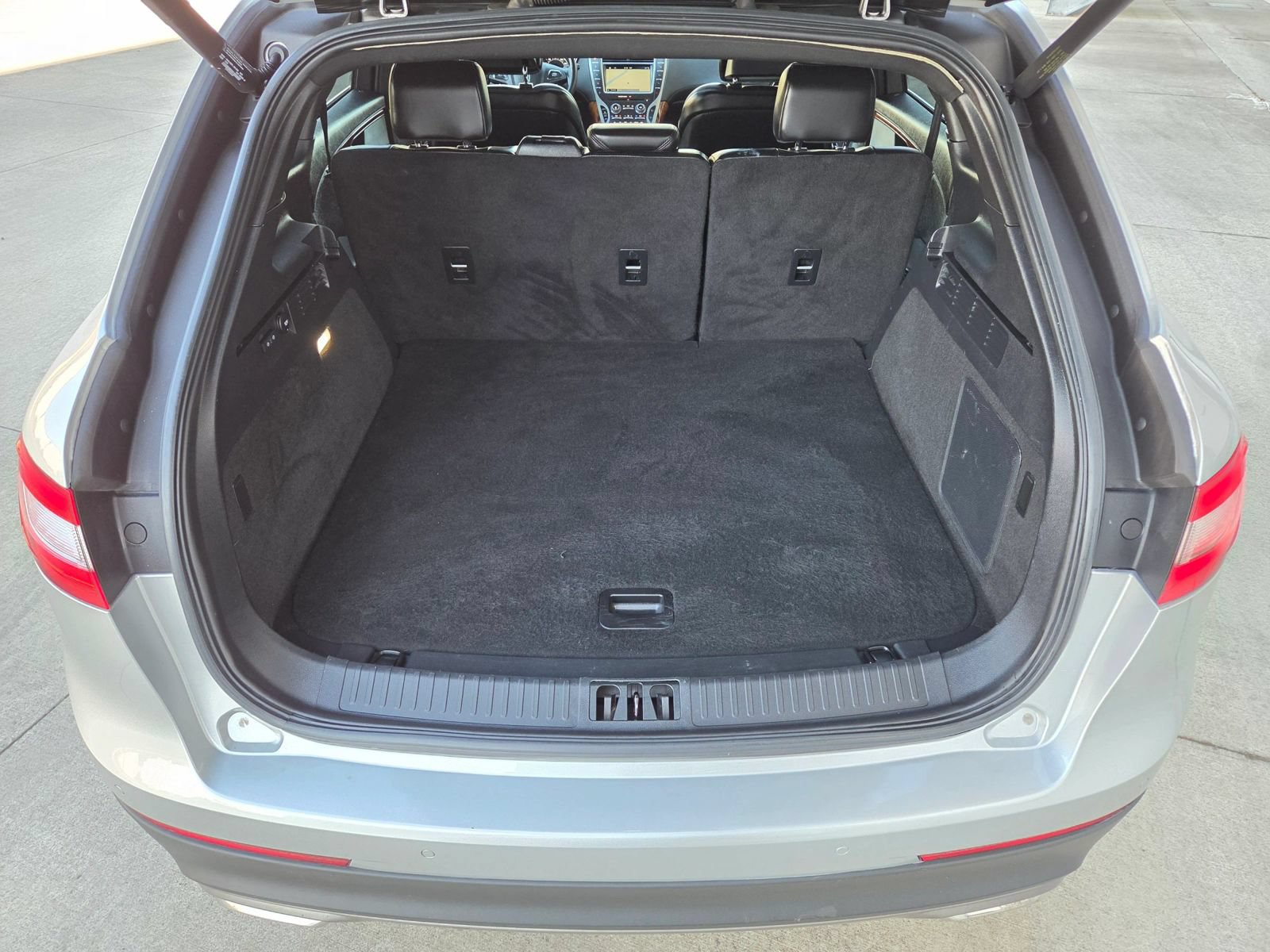 Used 2016 Lincoln MKX Reserve w/ Technology Package FWD image 18