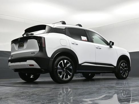 New 2026 Nissan Kicks SV w/ Cold Weather Package AWD/4WD image 27
