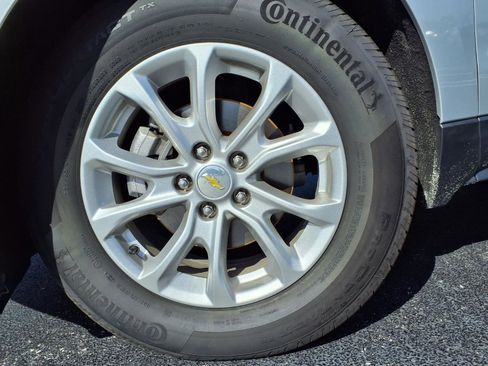 Used 2018 Chevrolet Equinox LT FWD image 34