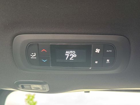 New 2025 Chrysler Pacifica Select FWD image 20