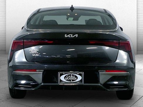 Used 2025 Kia K5 LXS FWD image 3