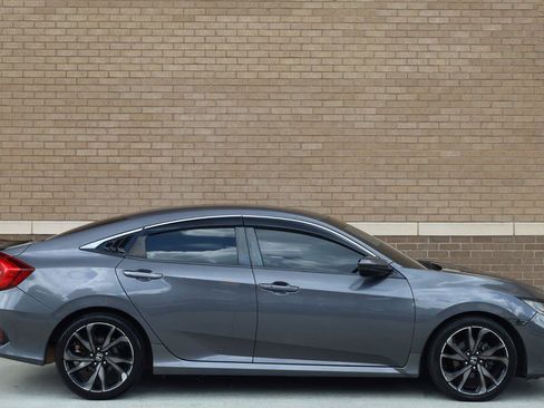 Used 2019 Honda Civic Sport image 3