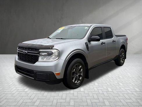 Certified 2024 Ford Maverick XLT w/ XLT Luxury Package image 3