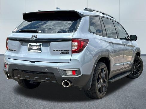 Used 2024 Honda Passport Black Edition image 2