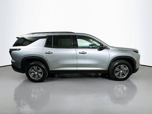 Used 2026 Chevrolet Traverse LT AWD/4WD image 8
