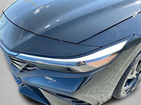 New 2026 Hyundai Elantra Sport FWD image 18