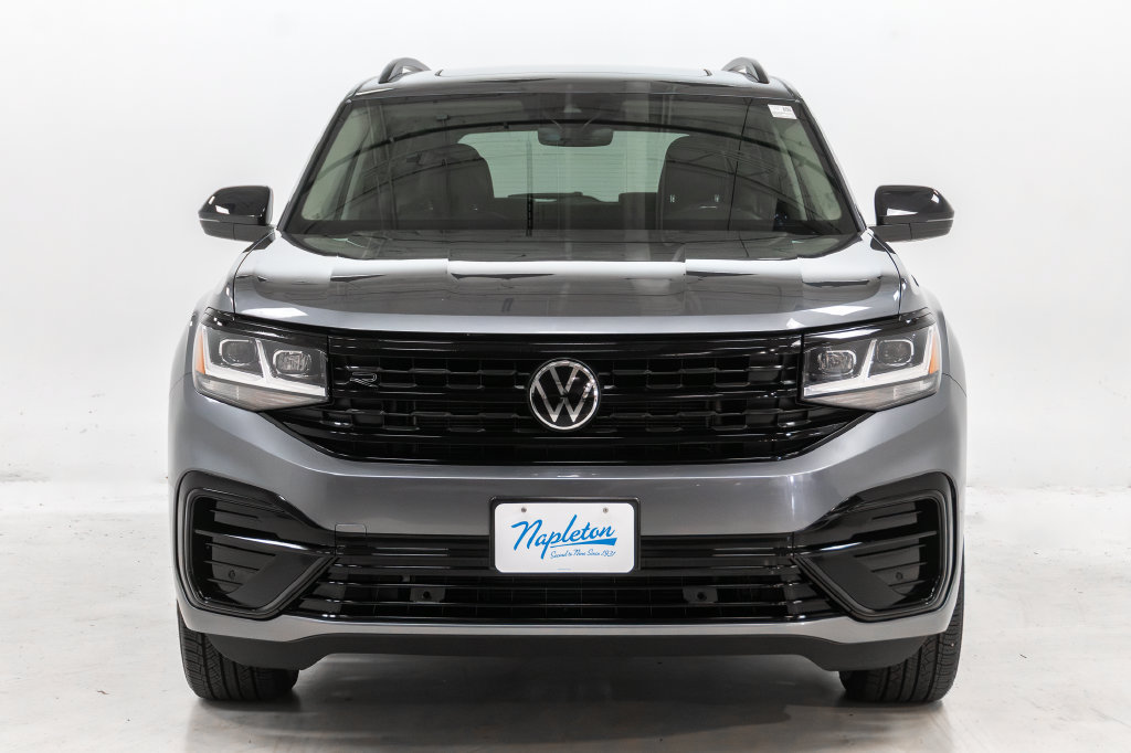 Used 2023 Volkswagen Atlas SEL R-Line AWD/4WD image 6