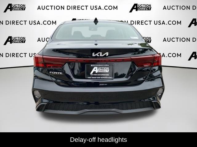 Used 2023 Kia Forte LXS FWD image 5