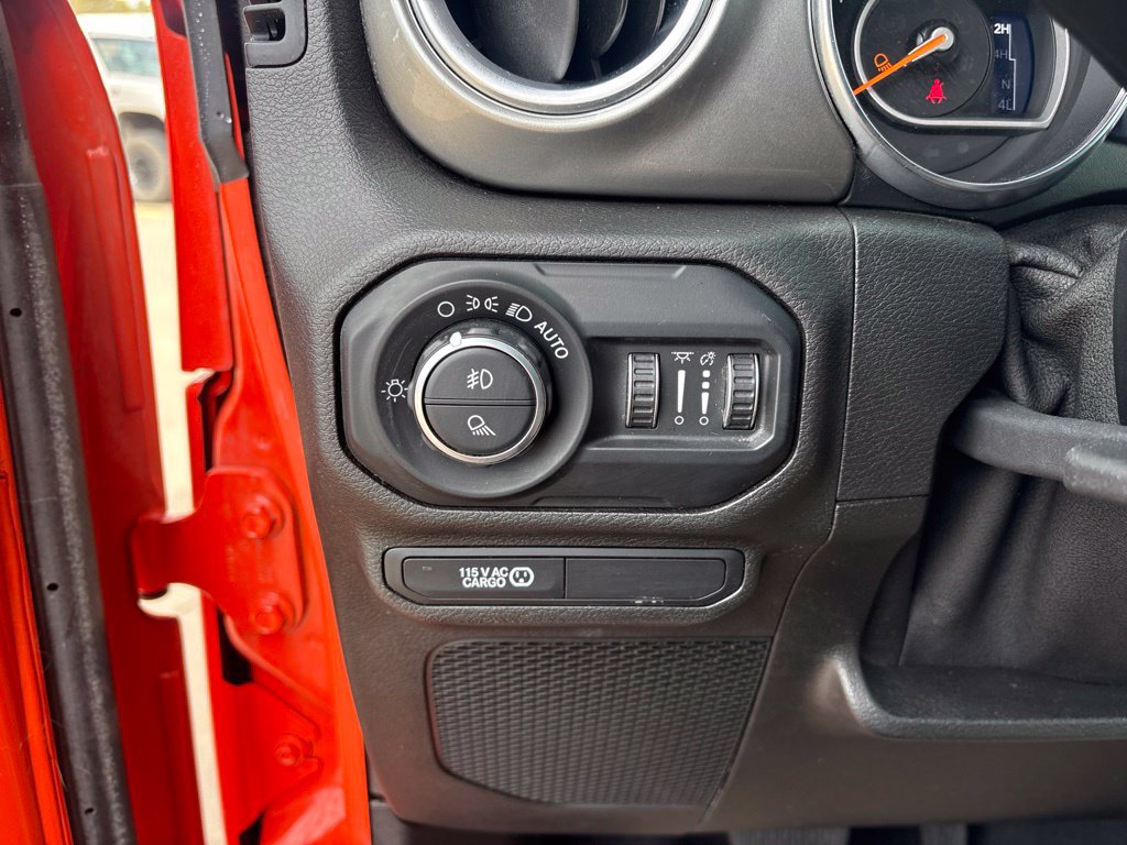 Used 2022 RAM 2500 Big Horn w/ Level C Equiment Group AWD/4WD image 15