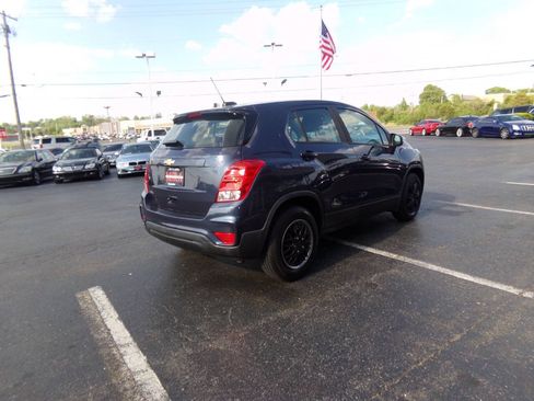 Used 2018 Chevrolet Trax LS FWD image 7