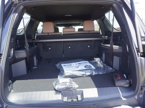 New 2026 Toyota 4Runner Limited AWD/4WD image 11