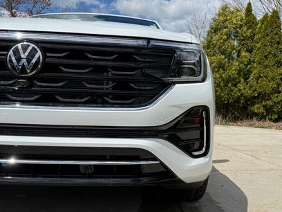 New 2026 Volkswagen Atlas SEL Premium R-Line