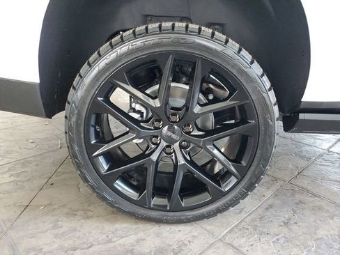 New 2026 GMC Yukon XL Denali w/ Sun & Power Step Package AWD/4WD image 6