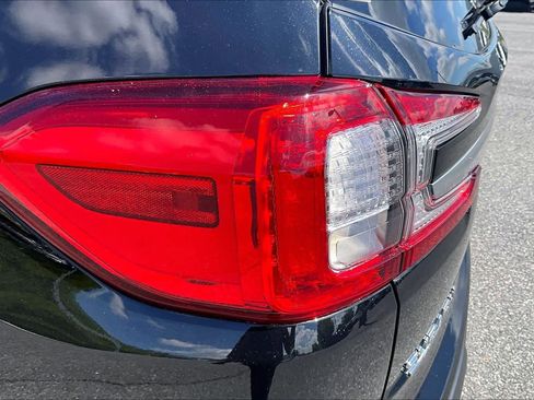 Used 2023 Subaru Ascent Limited AWD/4WD image 28