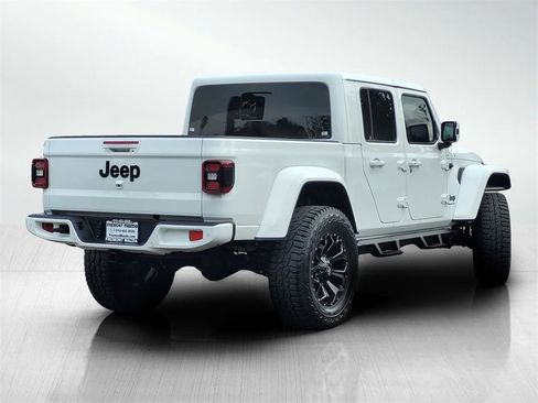 Used 2021 Jeep Gladiator Overland image 4