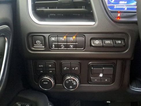 Certified 2023 Chevrolet Tahoe Premier AWD/4WD image 25
