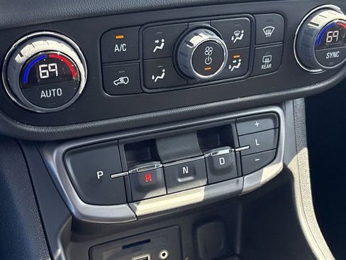 Certified 2023 GMC Terrain AT4 w/ Tech Package AWD/4WD image 15