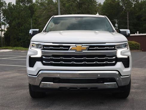 Used 2024 Chevrolet Silverado 1500 LTZ w/ LTZ Premium Package AWD/4WD image 8
